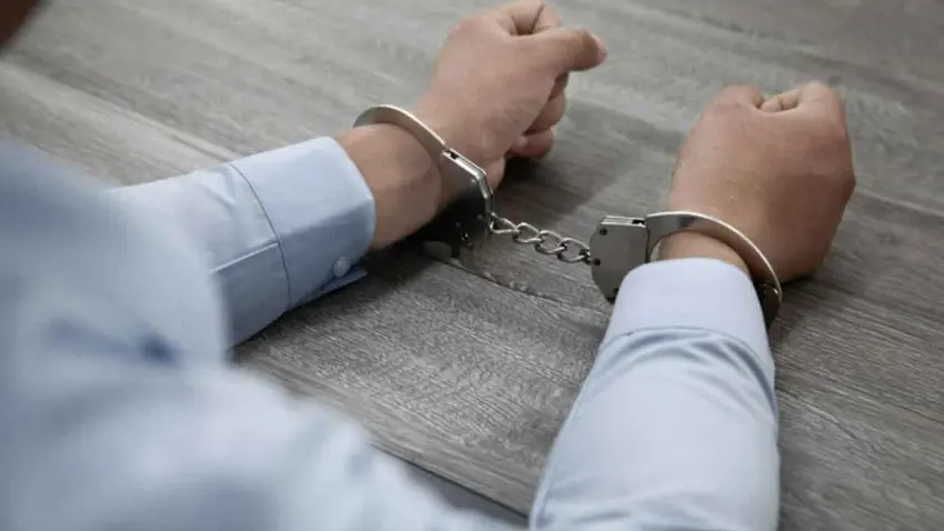 Selçuk’ta belediye çalışanı eczacıyı darp etti haberinin görseli