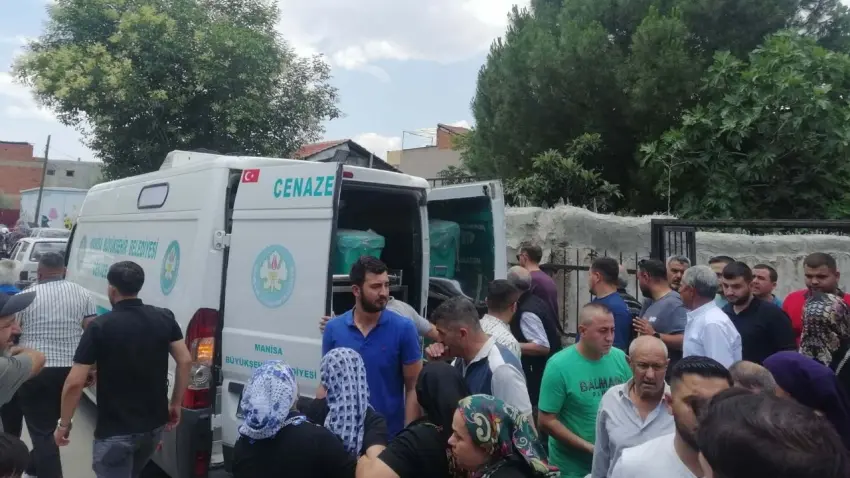 Balayında yüksekten denize atlayan genç, bugün toprağa verildi haberinin görseli