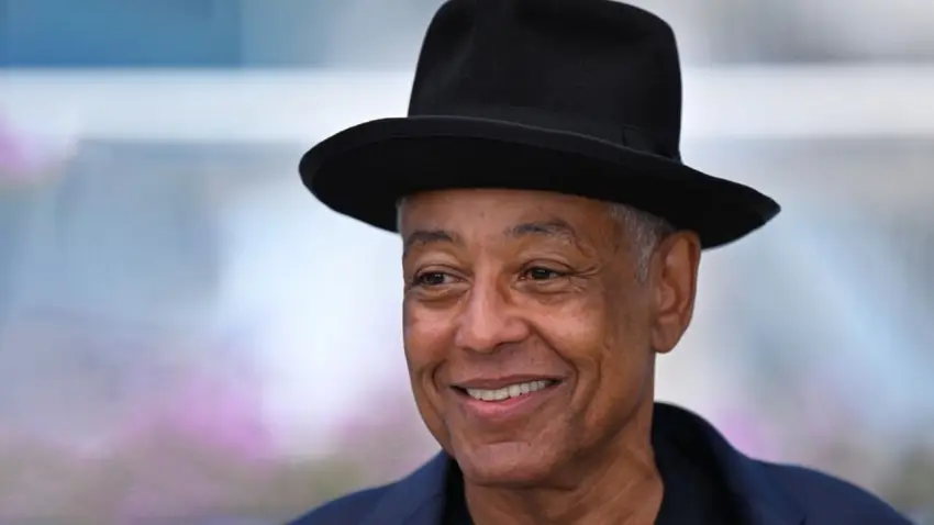 Breaking Bad”in Gustavo Fring’i Giancarlo Esposito Müslüman oldu haberinin görseli