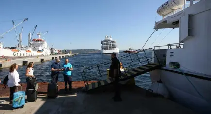 Çanakkale-Limni Adası feribot seferleri başladı