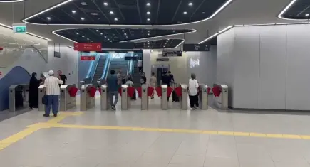 Halkalı-Arnavutköy metrosunu ilk gününde binlerce kişi kullandı