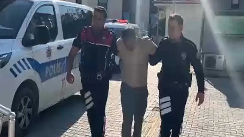 Interpol’ün kırmızı bültenle aradığı şüpheli sahte kimlikle yakalandı haberinin görseli