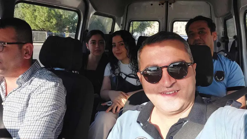 İzmir'de YKS heyecanı başladı haberinin görseli