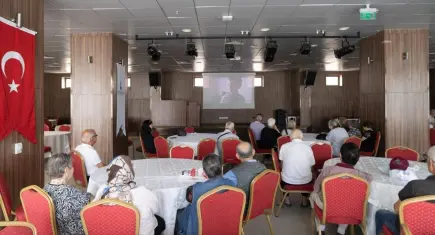 Zübeyde Hanım Huzurevi’nde Babalar Günü'nde sinema keyfi