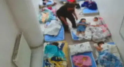 Bayrampaşa'da anaokulunda dehşet: Çocukları çubukla darbeden kadın gözaltında!