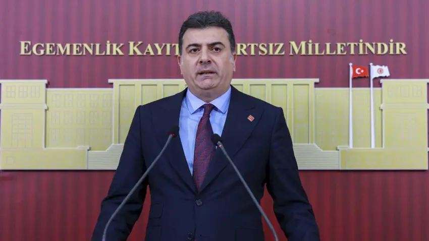 CHP’de 'Butlan' resti: Parti meclisi düştü, mahkemeye başvuracağız haberinin görseli