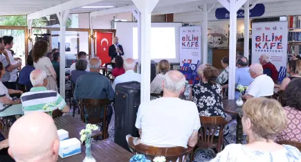 DEÜ Bilim Kafe’de kalp pilinin yaşama etkileri konuşuldu