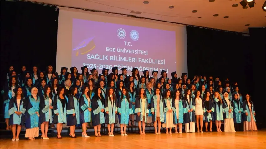 Ege Üniversitesi’nde mezuniyet coşkusu haberinin görseli