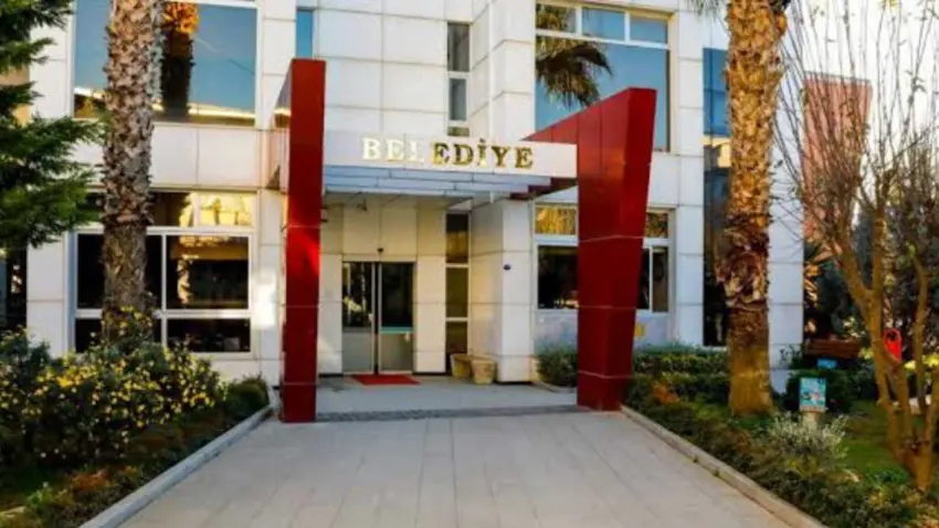 Seferihisar Belediyesi’nde bir gözaltı daha haberinin görseli