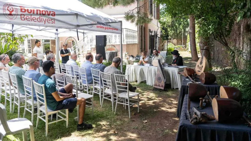 Bornova’da ‘Çalgı Yapım Tanıtım Günleri’ düzenlendi haberinin görseli