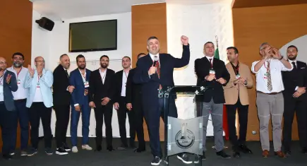 Karşıyaka yönetimi imza yetkisi için süreci takip ediyor