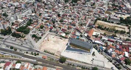 Langar Futbol Sahası yeniden İzmir’e kazandırılıyor