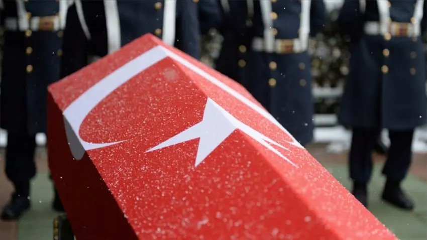 Van’da kaza: Uzman Çavuş Samet Karabulut şehit oldu haberinin görseli