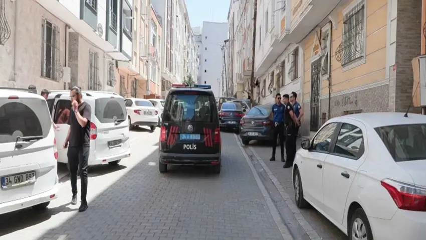 Evinin önünde kanlı pusu: Aracına binmek isterken kurşun yağmuruna tutuldu! haberinin görseli
