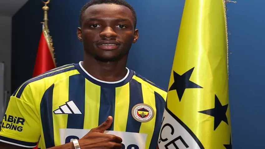 Fenerbahçe’den geleceğe yatırım: Amara Diouf imzayı attı! haberinin görseli
