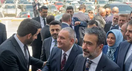 AK Parti’ye üç belediye başkanı birden katılıyor