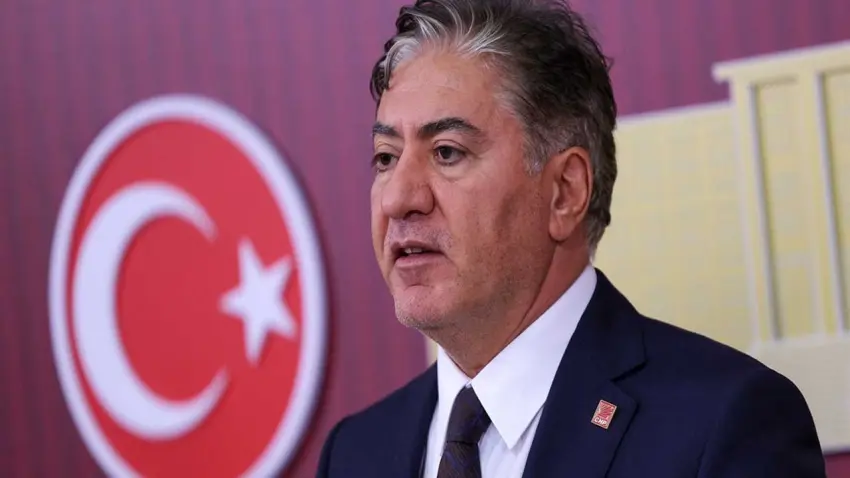 CHP’li Murat Emir’den İzmir’deki gözaltılara sert tepki haberinin görseli