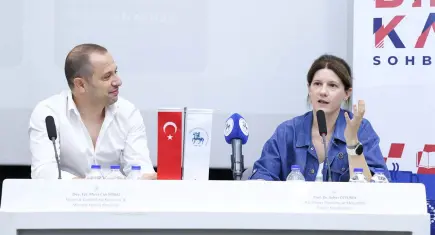 DEÜ'de geleceğin meslekleri konuşuldu