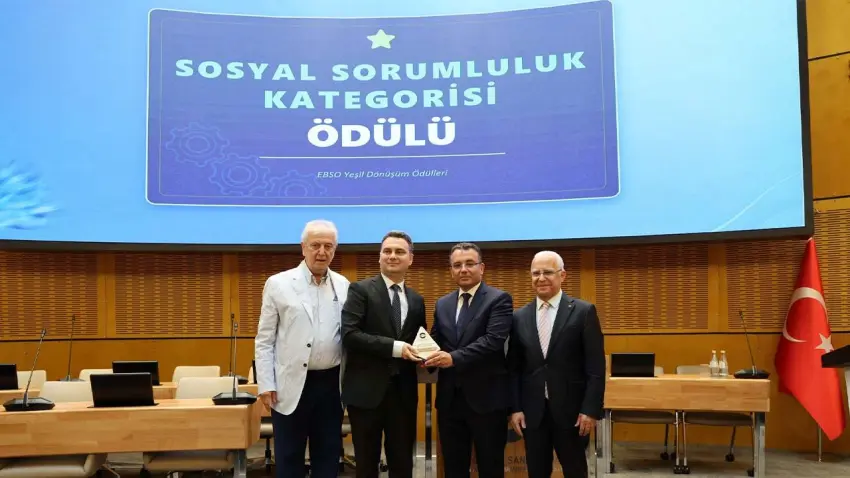 Pınar Süt’e EBSO Yeşil Dönüşüm ödülü haberinin görseli