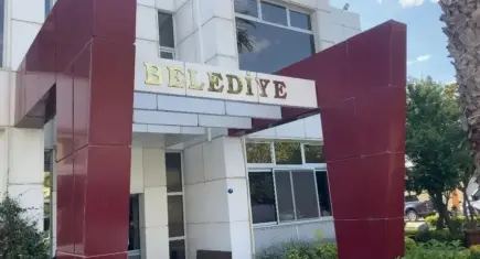 Seferihisar Belediyesi’nden ‘makam odasındaki silah’ iddialarına yanıt