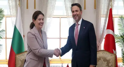 Bakan Bayraktar'dan İstanbul'da kritik zirve: Bulgaristan ile stratejik enerji ortaklığı