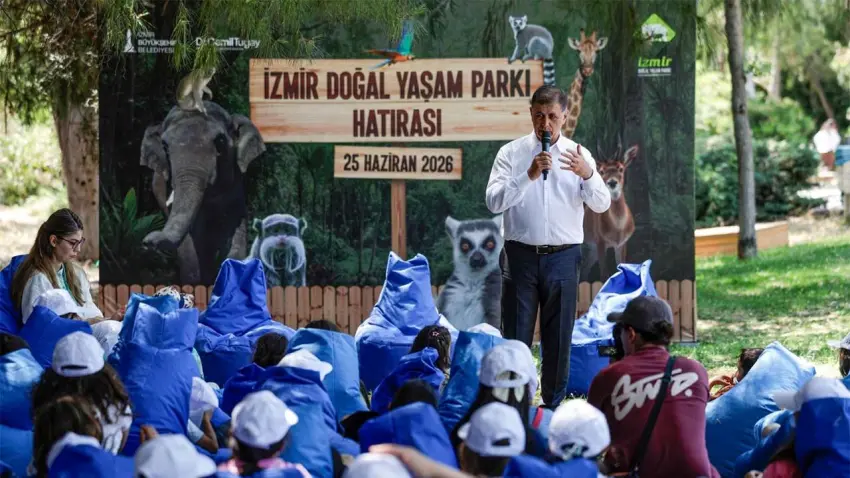 Başkan Tugay sözünü tuttu, Kirazlı çocukların karne hayali gerçek oldu! haberinin görseli