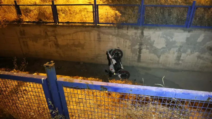 İzmir’de eğitim sürüşü faciayla sonuçlandı: Sürücü hayatını kaybetti haberinin görseli