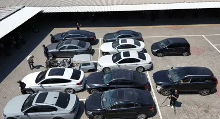 İzmir merkezli 6 İlde araç vurgunu operasyonu: 8 gözaltı