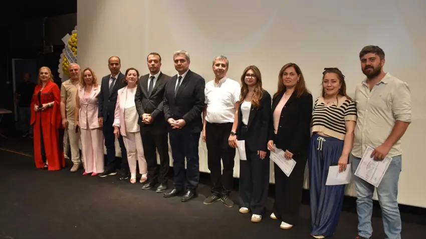 Kemalpaşa'da Gürcüce kursunu tamamlayan kursiyerlere sertifika haberinin görseli
