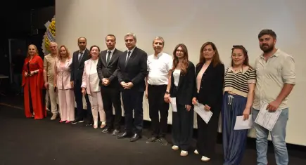 Kemalpaşa'da Gürcüce kursunu tamamlayan kursiyerlere sertifika