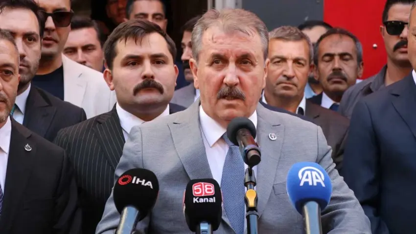 BBP lideri Destici: Muhsin Yazıcıoğlu davasının sonuçları birkaç aya toplum ile paylaşılacaktır haberinin görseli