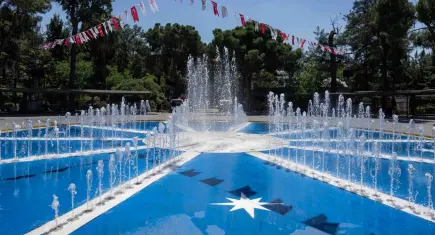 Bornova'nın simgesi Büyükpark'taki kuru havuz yenilendi