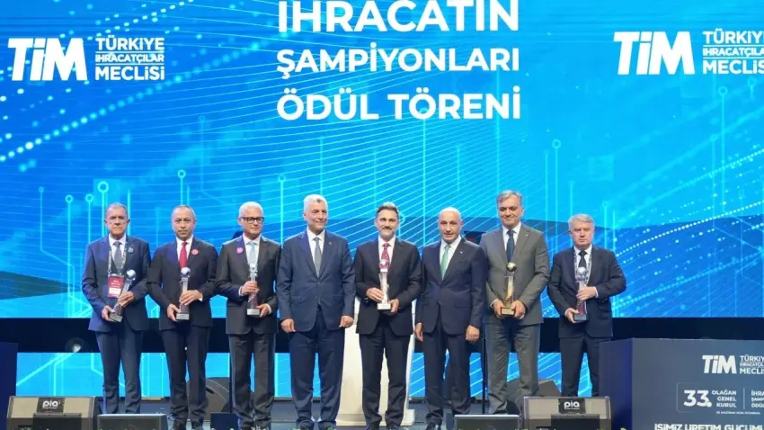 Ege'nin ihracat devleri ödüllerini aldı: 11 firma 12 ödülle zirvede haberinin görseli