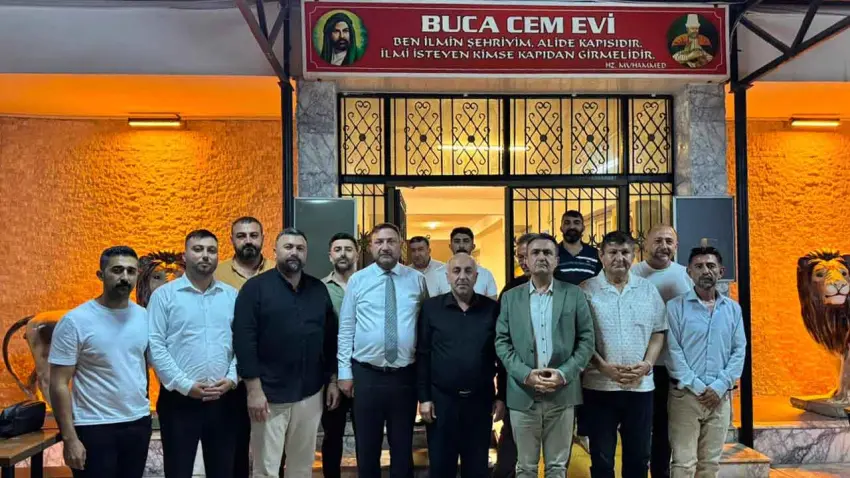 Gümrükçü, Muharrem ayında Buca Cemevi'ni ziyaret etti haberinin görseli
