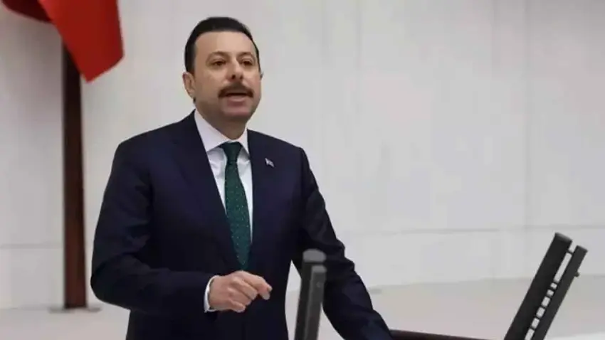 Kaya: İzmir’in milyarları siyasi hesaplara harcanıyor haberinin görseli