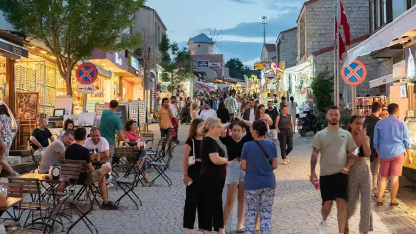 Alaçatı'da 870 bin liralık hesap: Sosyal medya bu adisyonu konuşuyor haberinin görseli