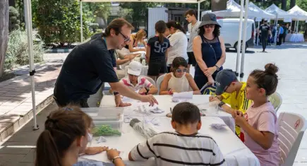 Bornova’da dev bilim şenliği: Binlerce genç "Süper Novalar" ile geleceği deneyimledi
