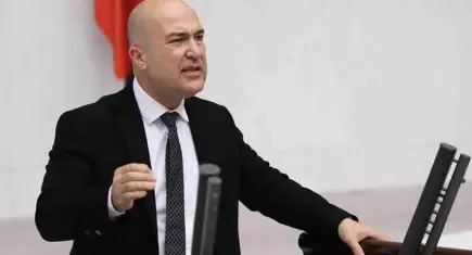 CHP’li Bakan’dan Özel’in mitingine Ecevit benzetmesi