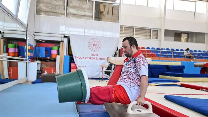 Down sendromlu milli sporcu Alper Öztürk’ten Dünya Şampiyonası’nda 7 altın madalya haberinin görseli
