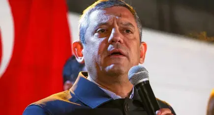 Özel’den İzmir’de sert çıkış: Benim adım 'Tatar Ramazan', bu oyunu bozarım!