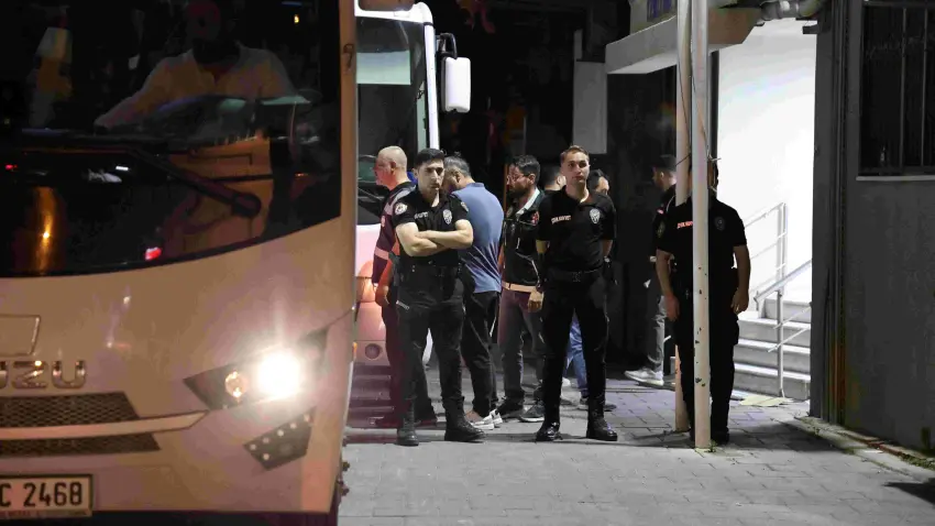 Seferihisar Belediyesi soruşturmasında Başkan Yetişkin dahil 20 şüpheli adliyeye sevk edildi haberinin görseli