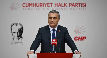 CHP'de 26 il yönetimi görevden alındı