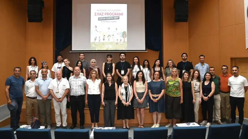 Karabağlar’da çocuk dostu kent için akademi programı başladı haberinin görseli