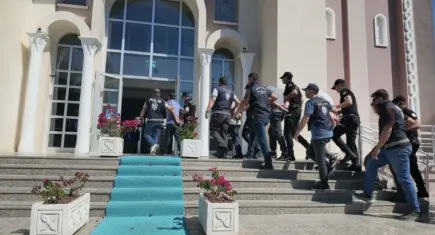 Muğla merkezli 4 ilde göçmen kaçakçılarına darbe: 9 tutuklama