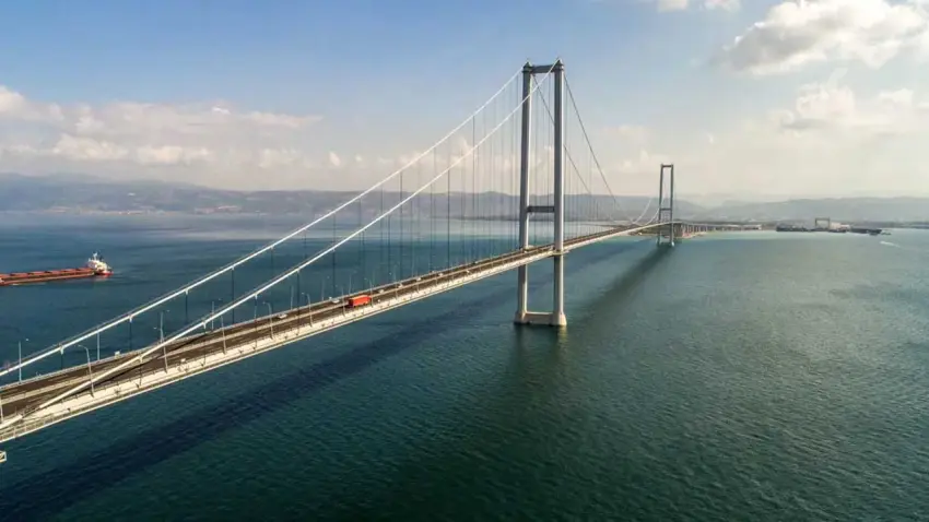 Otoyol ve köprü ücretlerine zam haberinin görseli