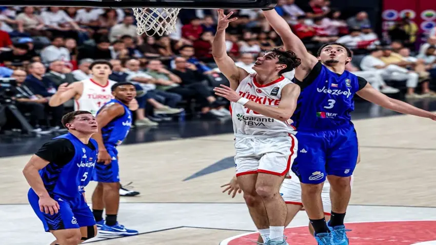U17 Erkek Milli Basketbol Takımı çeyrek finalde haberinin görseli