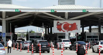  AK Partili Sırakaya Kapıkule'de incelemelerde bulundu