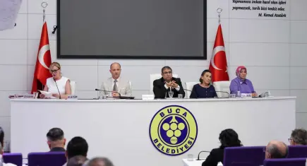 Buca'da kıdemli vatandaşlar için "3. Yaş Üniversitesi" kuruluyor