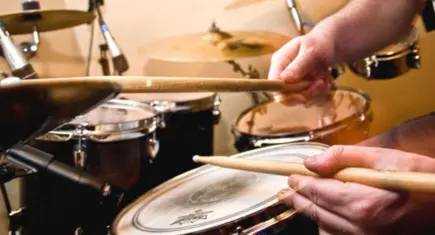 Menderes’te bateri ve darbuka kurslarına kayıtlar başladı