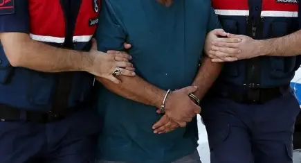 8 ilde sahte kimlik ve ehliyet operasyonu: Nüfus müdürlüğü çalışanları gözaltında 